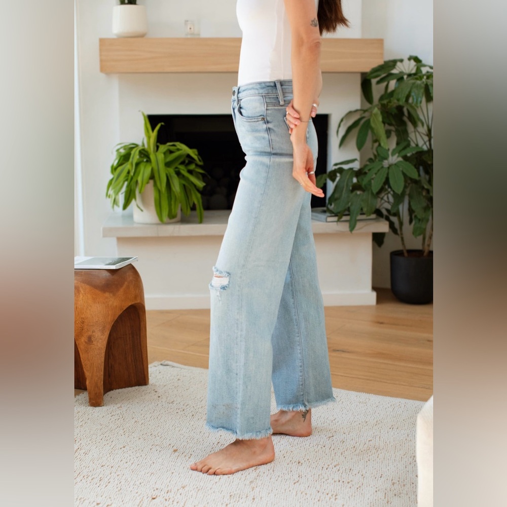 NWOT CJLA Light Wash Dylan Jeans Size 9 - Picture 8 of 9